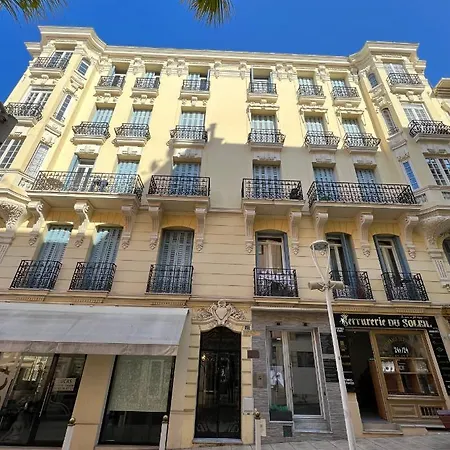 Charming Sunny Across Monte Carlo Casino Beausoleil